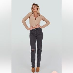 NWT Kittenish GO-TO WASHED BLACK MID RISE JEANS 25